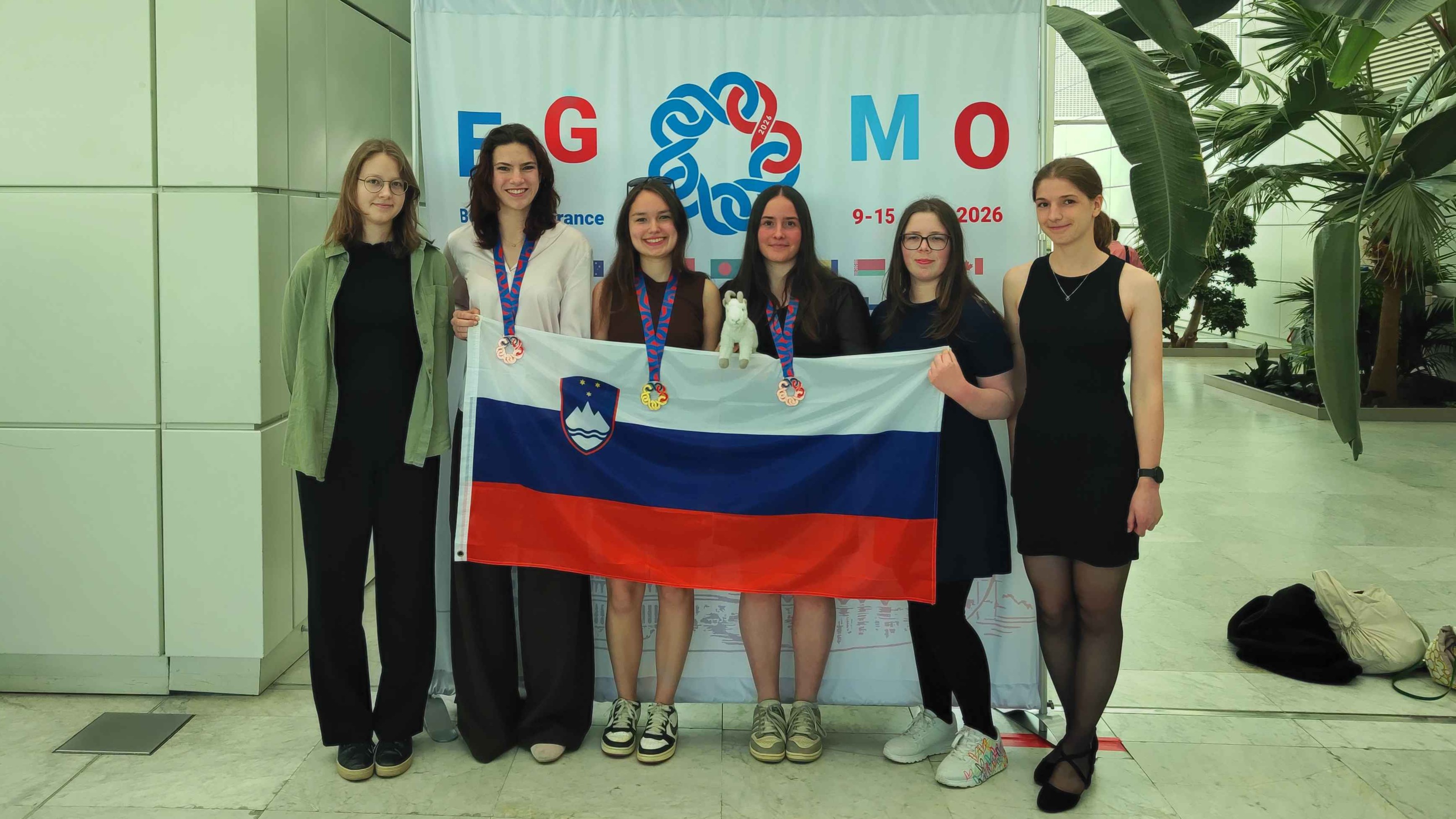 EGMO1 - z medaljami